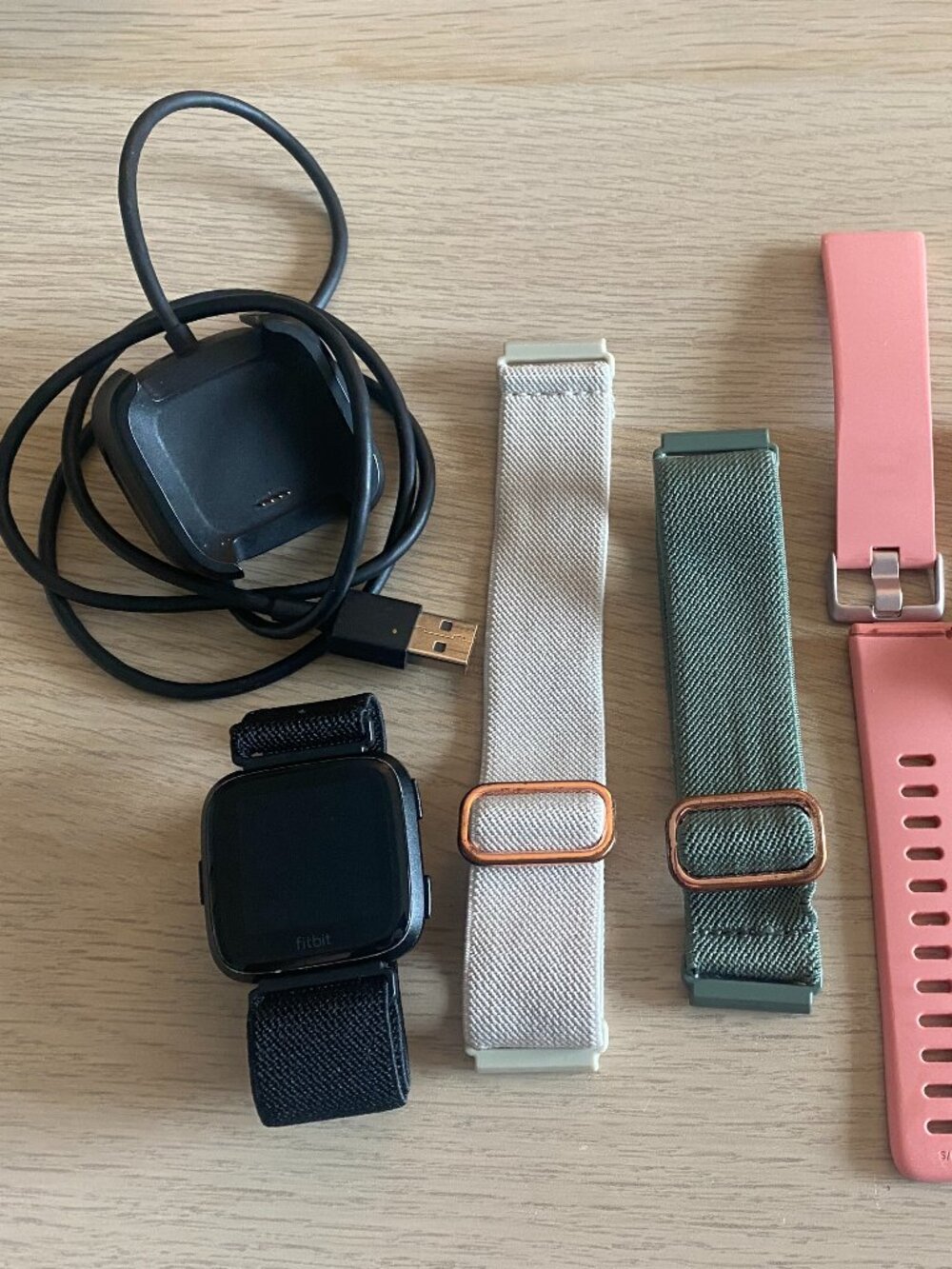 Black Fitbit Versa (M/N FB504) Fitness Smartwatch